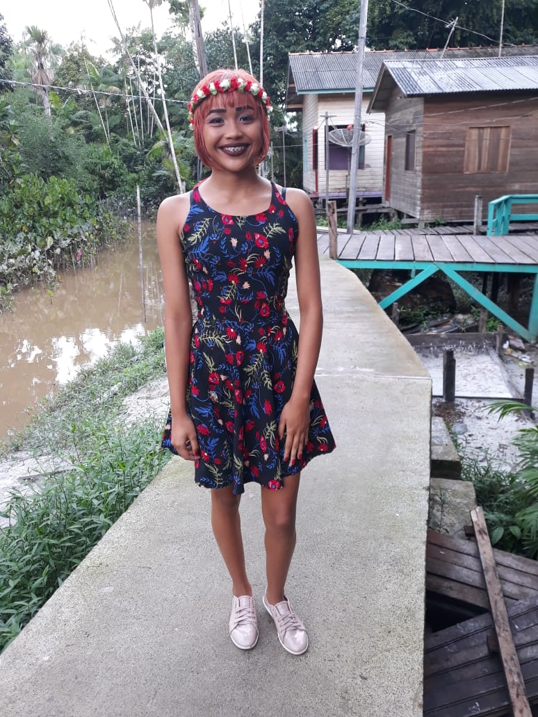 Izabely Rodrigues, 16 anos, no bairro do Elesbão em Santana (AP). A adolescente recebeu a vacina de bloqueio após contrair sarampo no município.  Crédito: Arquivo pessoal