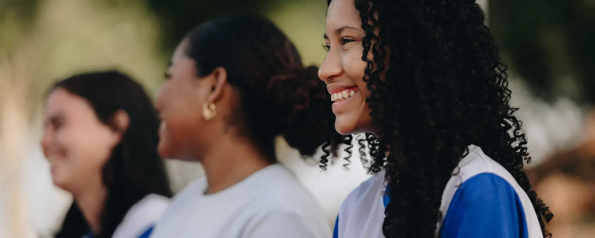 meninas sorrindo