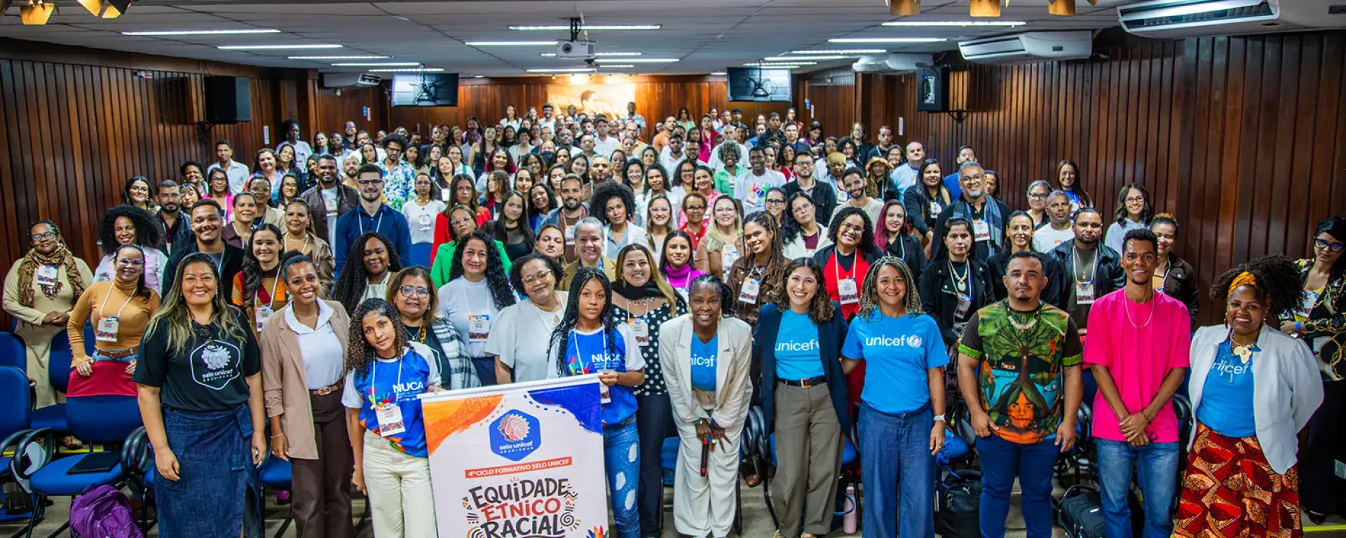 Foto das equipes municipais no 4º Ciclo de Formação do Selo UNICEF na Bahia
