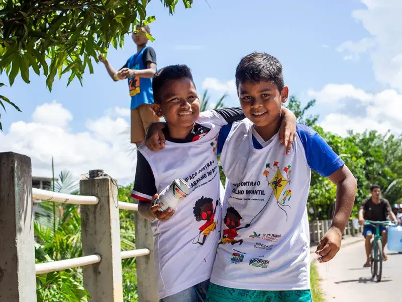 No mês que se destaca o Dia Mundial de Enfrentamento ao Trabalho Infantil, o UNICEF reforça a defesa pelos direitos e a dignidade de crianças e adolescentes na região amazônica, por meio de parcerias com instituições defensoras da infância