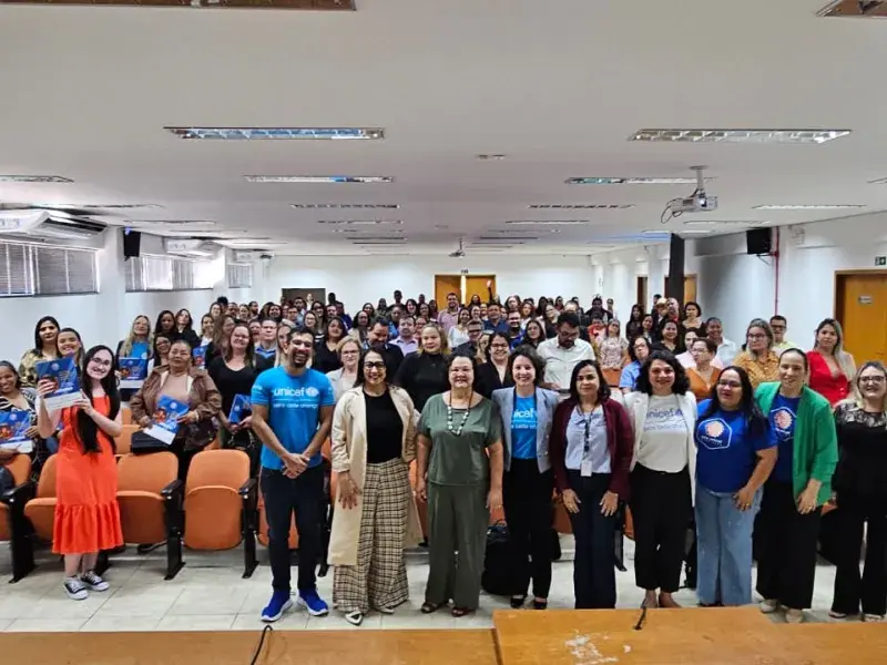 Equipe do Selo UNICEF, Instituto Peabiru com articuladores e mobilizadores todos juntos 