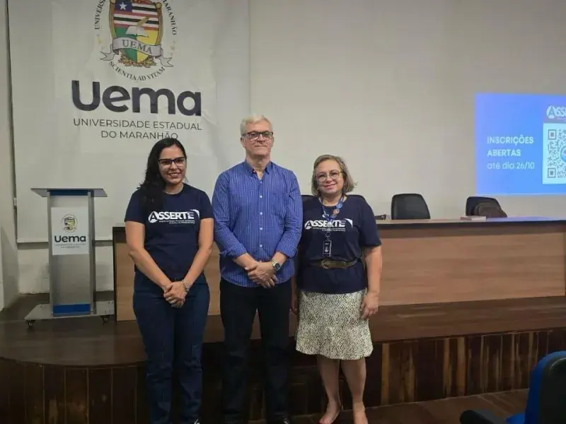 A imagem mostra representantes da Asserte e da UEMA 