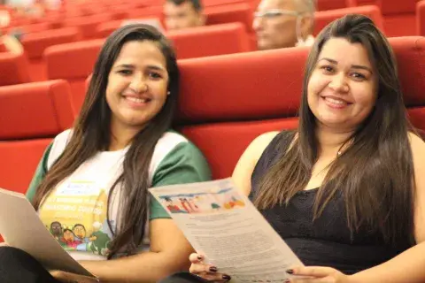 Pelo menos cem municípios cearenses participantes do Selo Unicef se reuniram para o seminário “Segunda Década de Vida - Prevenindo mortes por causas externas na adolescência". Foto: Lucas Moreira 