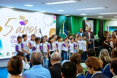 Apresentação de crianças marcou a abertura do evento