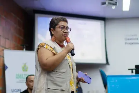 Diretora Presidente do Iaçu, parceiro implementador do Selo no Amazonas, discursando