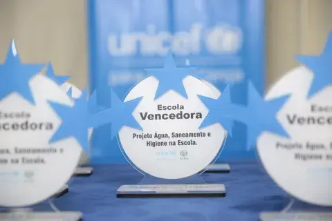 Trófeus para escolas premiadas
