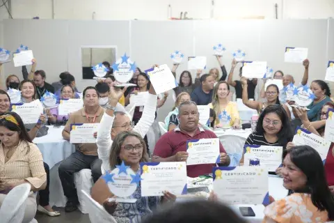 Representantes de escolas participantes