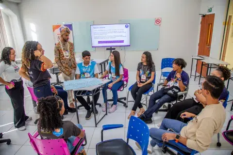 Roda de debates no 4º Ciclo Formativo do Selo UNICEF sobre equidade étnico-racial.