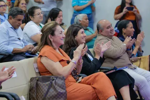 Autoridades presentes