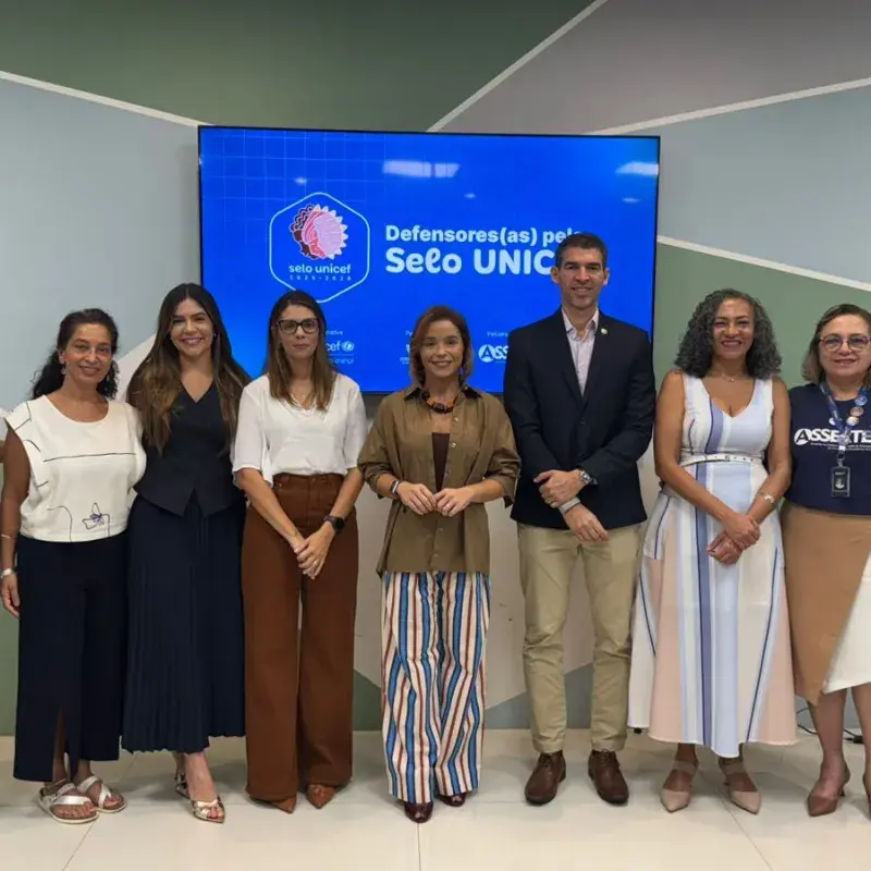 Na imagem, estão representantes do UNICEF, da Defensoria Pública e da Asserte 